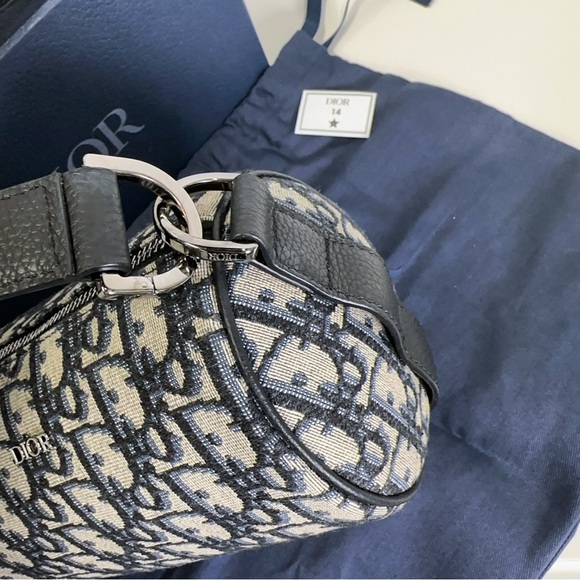 Christian Dior Mini Roller Messenger Bag - Picture 4 of 11